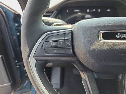 New 2026 Jeep Grand Cherokee L Limited AWD/4WD image 15