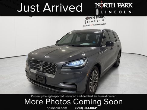 Used 2023 Lincoln Aviator Reserve w/ Class IV Trailer Tow Package RWD image 1