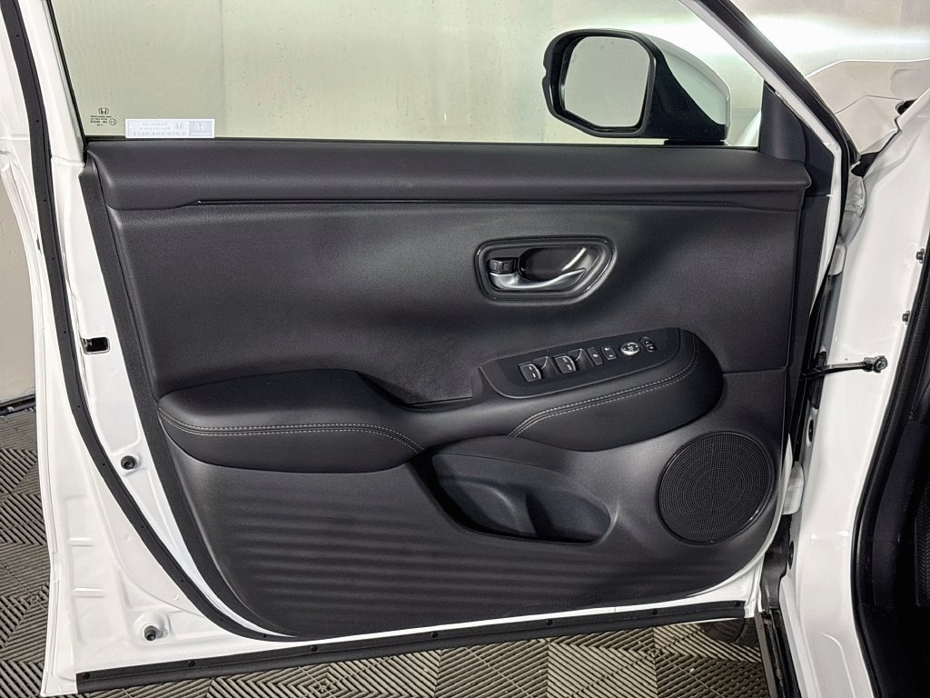 New 2027 Honda HR-V EX-L image 10