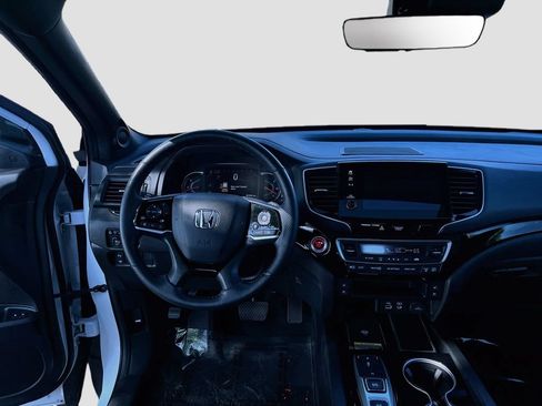 Used 2024 Honda Passport Black Edition image 25