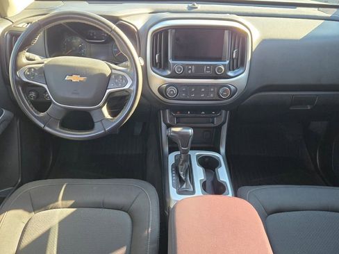 Used 2021 Chevrolet Colorado LT w/ LT Convenience Package image 18