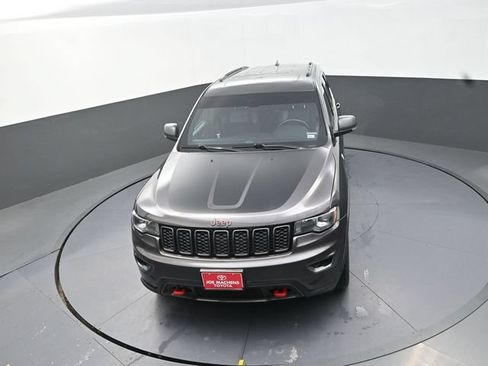 Used 2018 Jeep Grand Cherokee Trailhawk AWD/4WD image 13