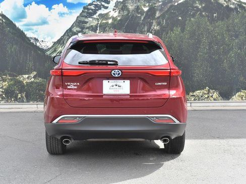 Certified 2024 Toyota Venza Limited image 10