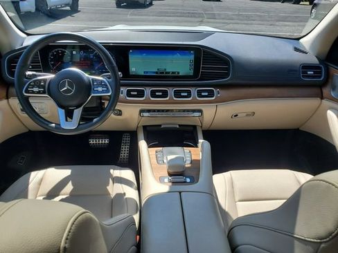 Used 2022 Mercedes-Benz GLS 450 4MATIC image 14