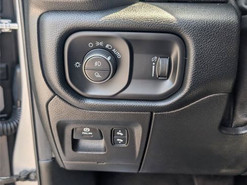 Used 2021 RAM 1500 Big Horn AWD/4WD image 20