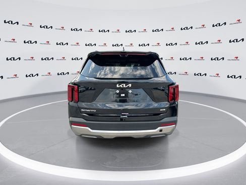 Certified 2025 Kia Sorento SX Prestige AWD/4WD image 7