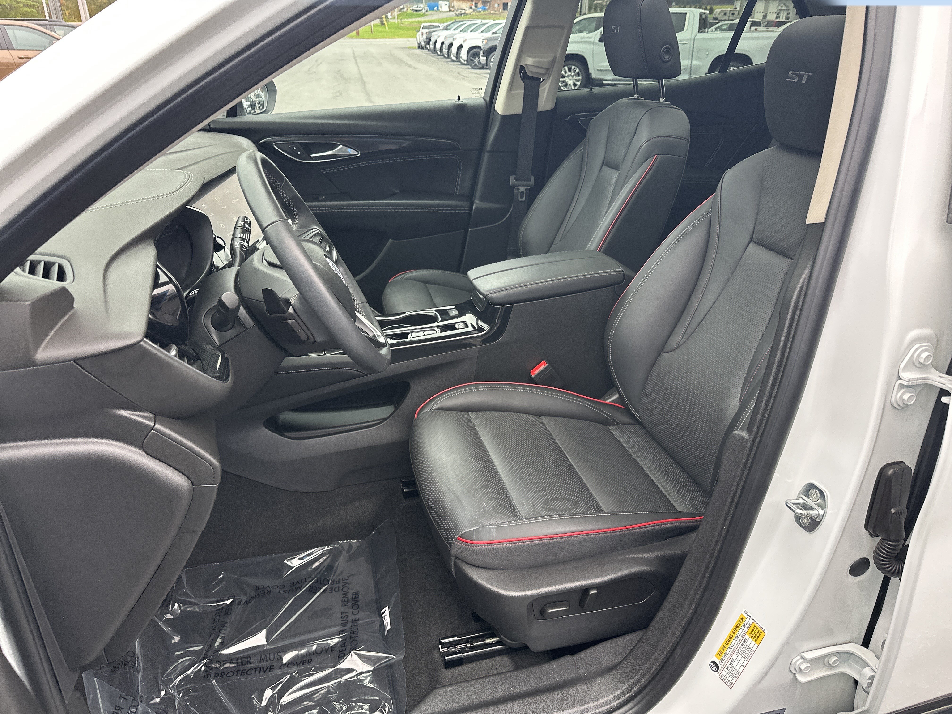 Certified 2023 Buick Envision Essence w/ Sport Touring Package AWD/4WD image 10