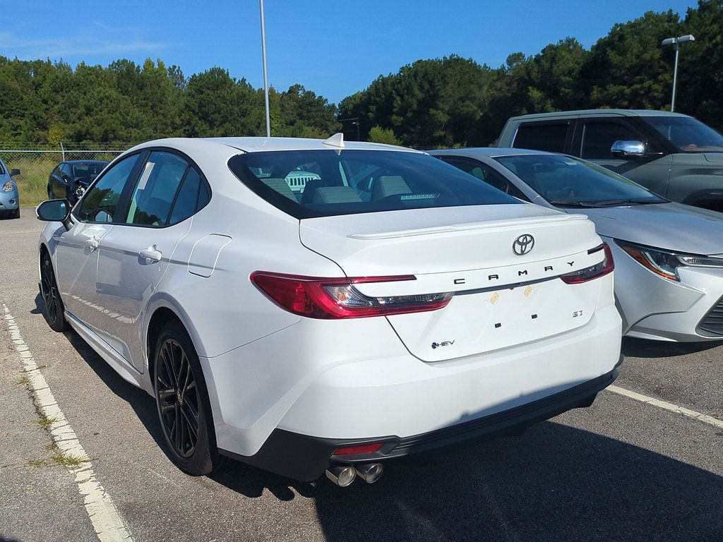 Used 2026 Toyota Camry SE FWD image 4
