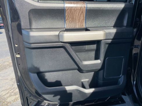 Used 2019 Ford F250 Lariat w/ Lariat Ultimate Package image 41