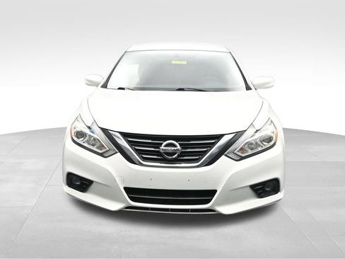 Used 2018 Nissan Altima 2.5 SV FWD image 8