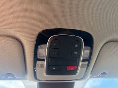 Used 2023 Hyundai Santa Fe SEL image 14