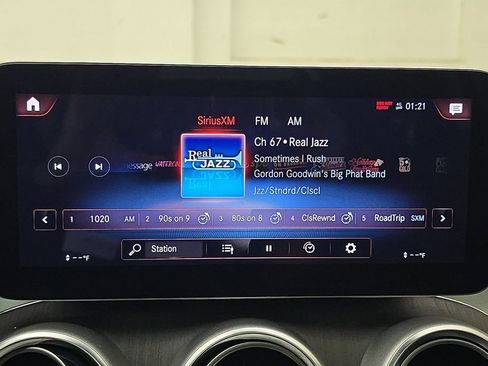 Used 2022 Mercedes-Benz GLC 300 4MATIC image 17