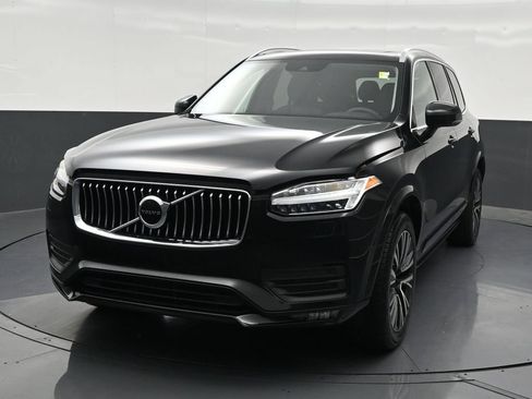 Used 2021 Volvo XC90 T6 Momentum AWD/4WD image 8