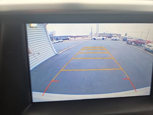 Used 2017 GMC Acadia SLT image 16