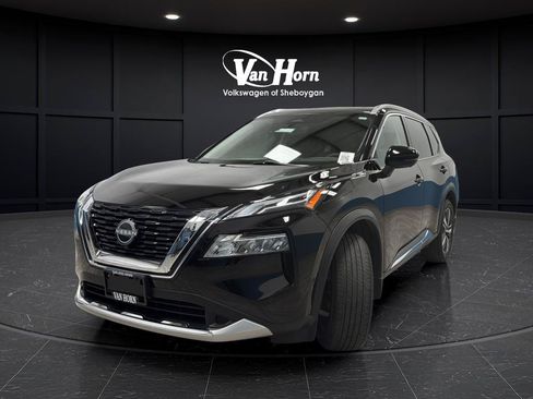 Used 2023 Nissan Rogue Platinum w/ Platinum Premium Package FWD image 3