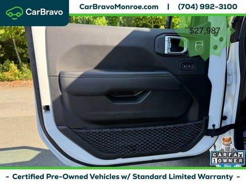 Used 2023 Jeep Wrangler Unlimited Sahara AWD/4WD image 46