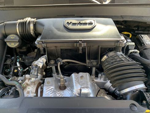 Used 2025 Jeep Compass Trailhawk image 31