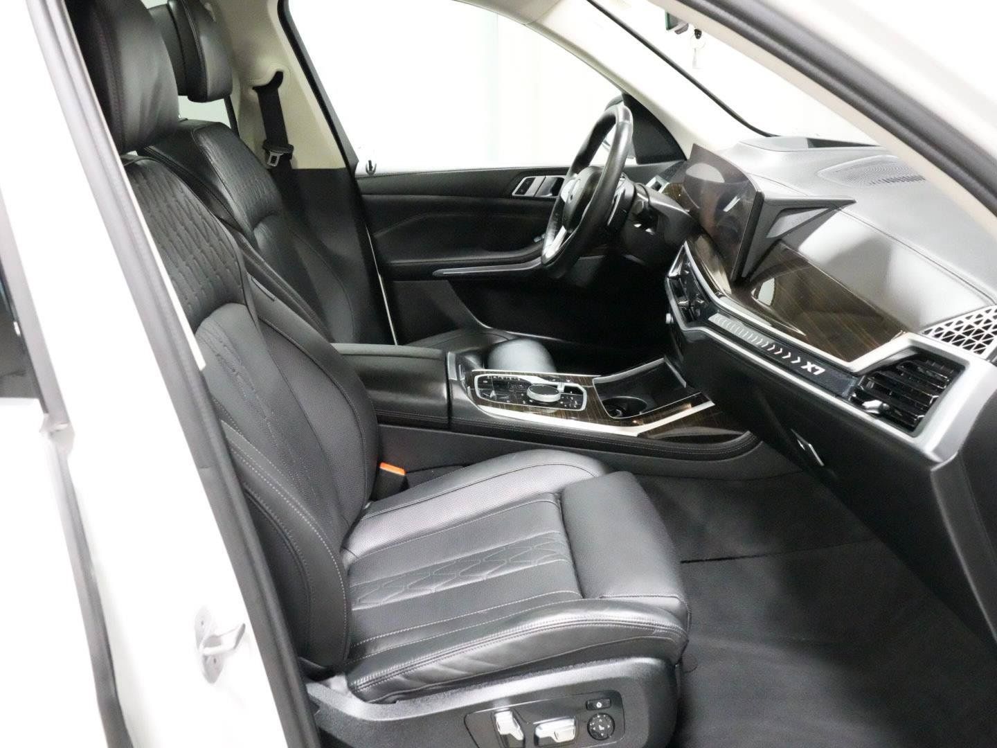 Used 2023 BMW X7 xDrive40i w/ Climate Comfort Package AWD/4WD image 6