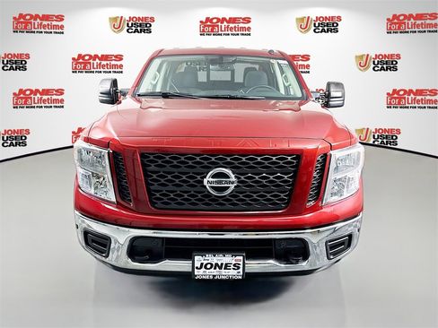 Certified 2019 Nissan Titan SV w/ SV Convenience Package image 14