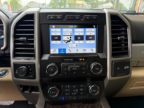 Used 2019 Ford F250 Lariat w/ Lariat Ultimate Package AWD/4WD image 20
