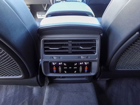 New 2026 Audi SQ7 Prestige image 28