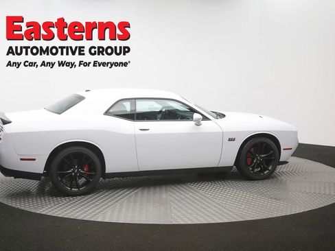 Used 2018 Dodge Challenger R/T w/ Blacktop Package RWD image 41