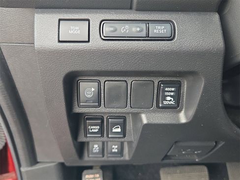 Used 2025 Nissan Frontier PRO-4X w/ Pro Convenience Package image 13