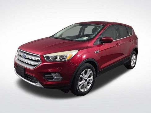 Used 2017 Ford Escape SE FWD image 2