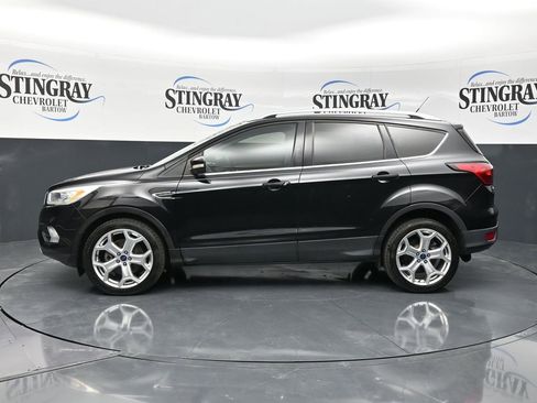 Used 2019 Ford Escape Titanium FWD image 4