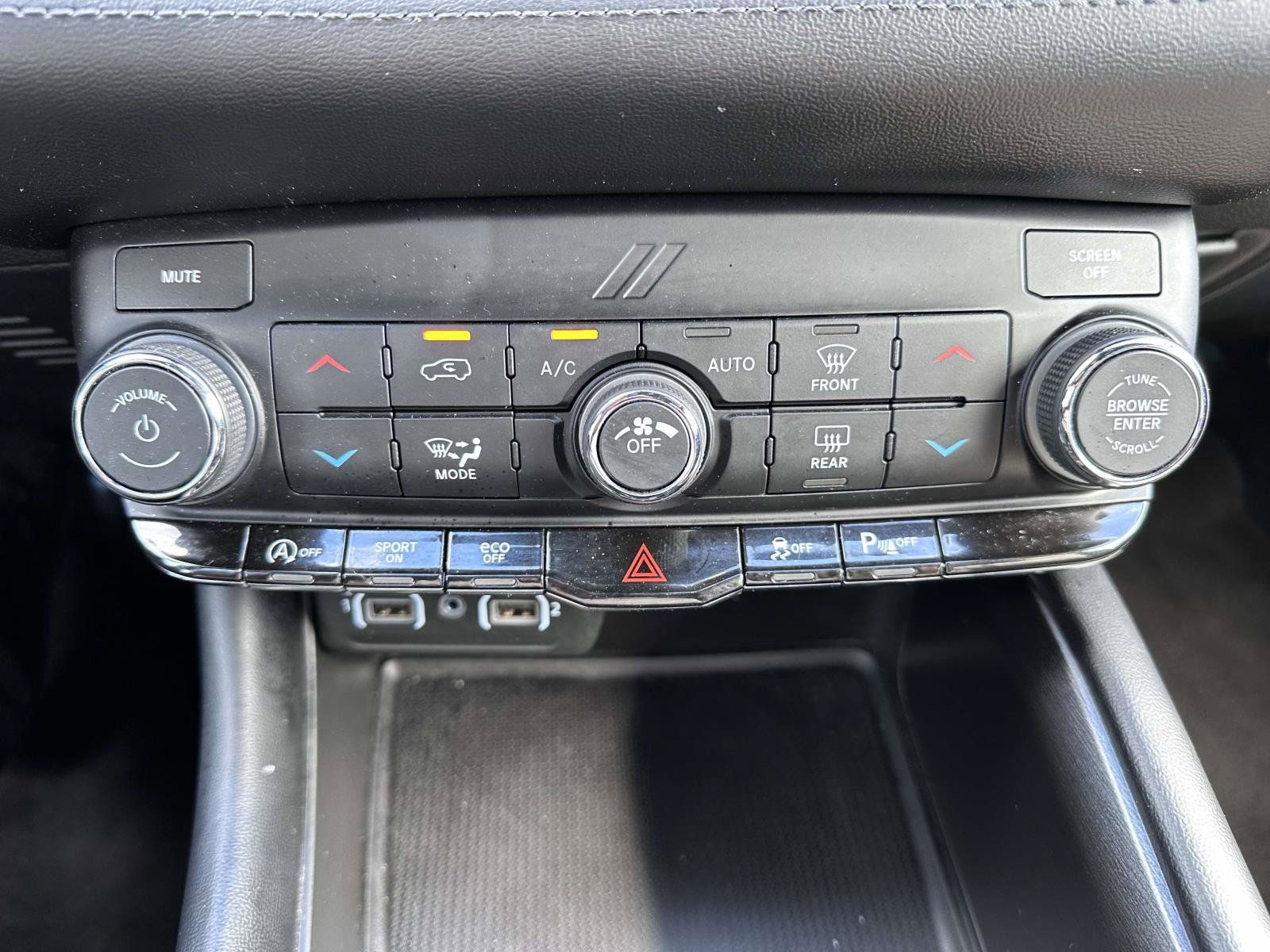 Used 2021 Dodge Durango SXT AWD/4WD image 23
