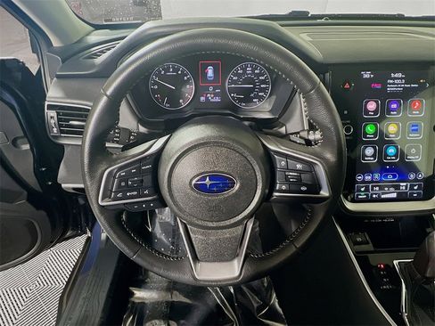Used 2025 Subaru Outback Premium image 11