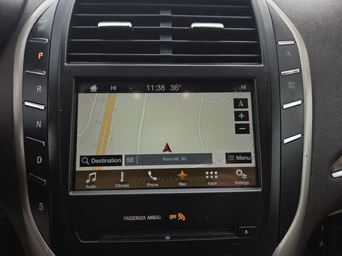 Used 2017 Lincoln MKC Reserve image 23