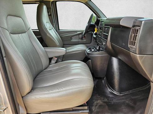 Used 2015 Chevrolet Express 2500 LS RWD image 19