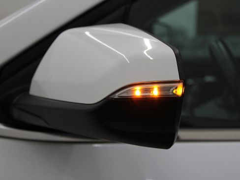 Used 2018 Chevrolet Equinox LT image 14