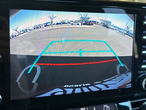 Certified 2022 Toyota Sienna XLE image 24