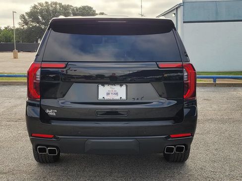 Used 2025 GMC Yukon Denali AWD/4WD image 6