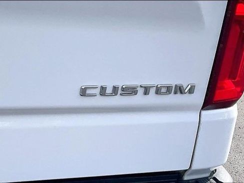 Used 2019 Chevrolet Silverado 1500 Custom w/ Custom Max Trailering Package image 8