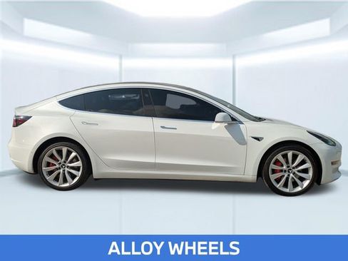 Used 2018 Tesla Model 3 AWD/4WD image 9