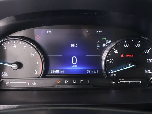 Used 2023 Ford Explorer XLT w/ Equipment Group 202A AWD/4WD image 4