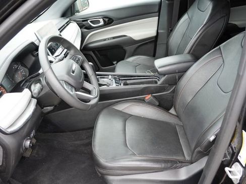 Used 2023 Jeep Compass Limited AWD/4WD image 4