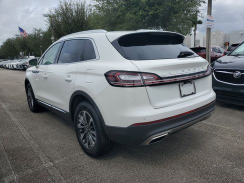 Used 2023 Lincoln Nautilus Standard w/ Premium Package image 4