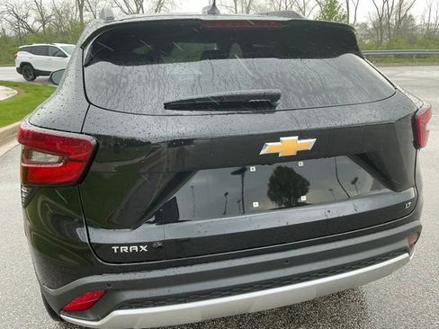 New 2026 Chevrolet Trax LT w/ Driver Confidence Package FWD image 9