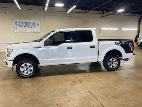 Used 2016 Ford F150 XLT image 6
