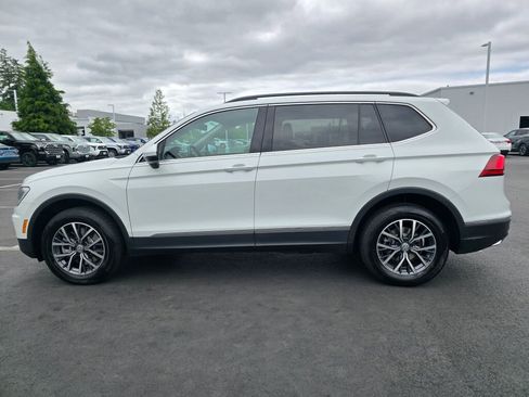 Used 2020 Volkswagen Tiguan SE image 7