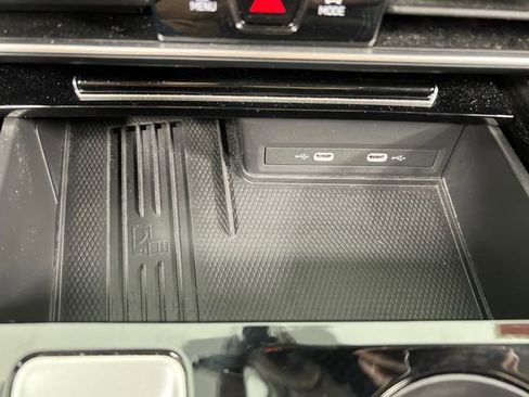 Used 2025 Volkswagen Atlas SE AWD/4WD image 22