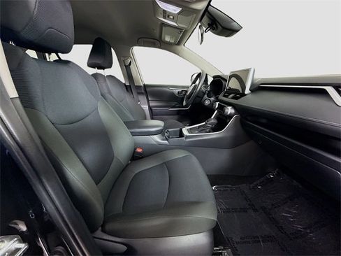 Certified 2025 Toyota RAV4 LE image 26