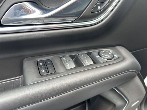 Used 2023 Chevrolet Tahoe LT image 16