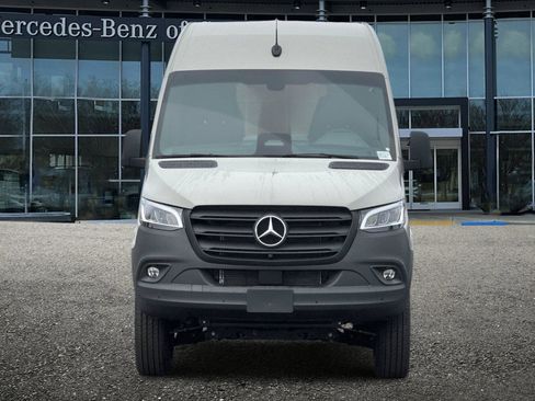 New 2026 Mercedes-Benz Sprinter 2500 image 9