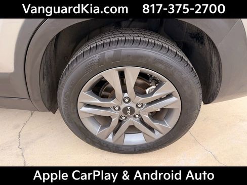 Certified 2023 Kia Seltos LX image 9