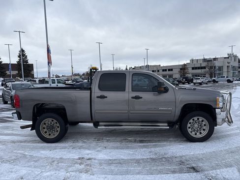 Used 2012 Chevrolet Silverado 2500 LT w/ Interior Plus Package image 5
